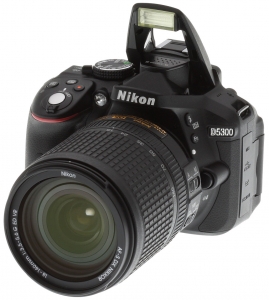 Aparat Foto Digital DSLR Nikon D5300 Kit AF-P 18-55mm VR BF2017 Fatbox Negru