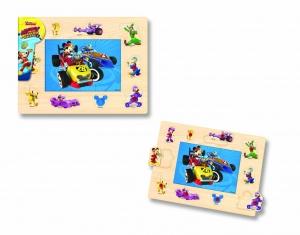 Mickey și piloții de curse- Puzzle cu ți