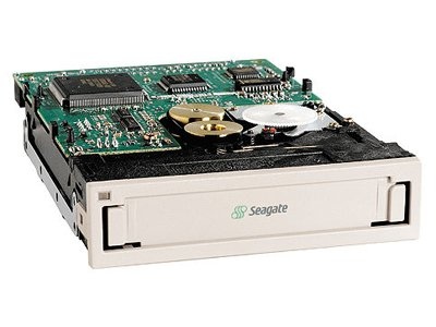 Tape Drive Seagate CERTANCE 20 Bundled Solution Travan 10GB SCSI Fast Internal